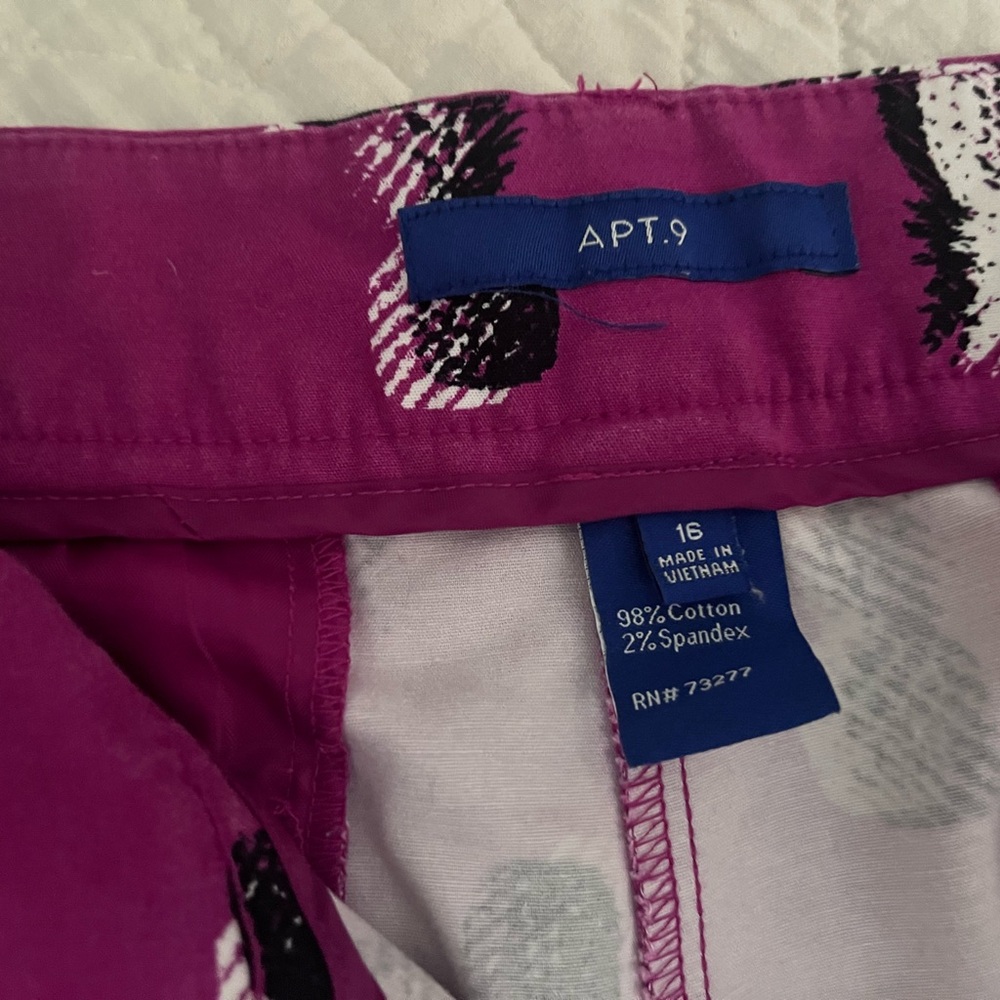 Apt 9 Shorts. Size 16. Great condition.